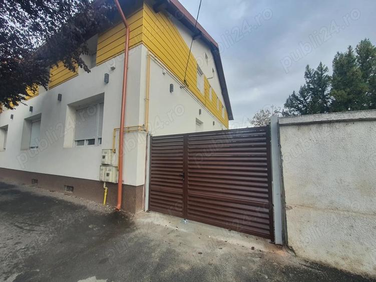 Spațiu comercial, de 400 mp, în Central