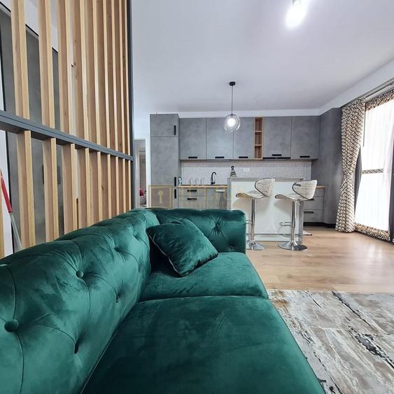 Apartament cu 2 camere semidecomandat, mobilat în Torontalului