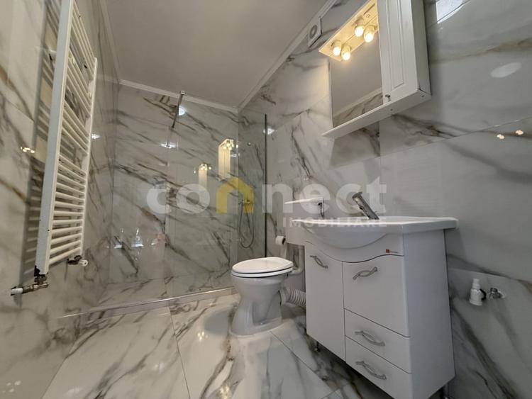 Duplex cu 4 camere cu Canalizare în Florești