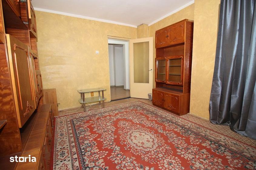 Apartament cu 2 camere decomandat în Energiei