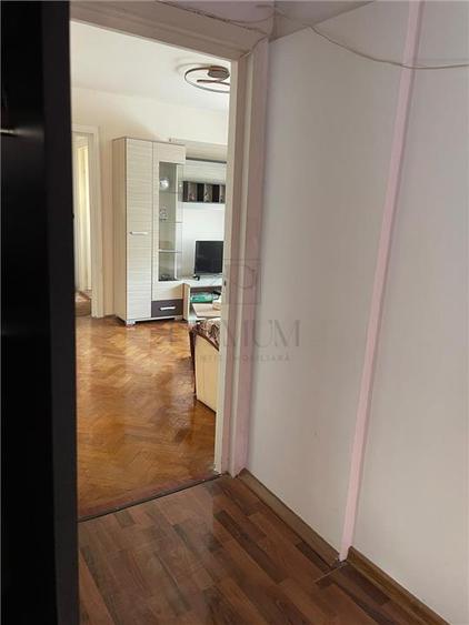 Apartament cu 3 camere decomandat, mobilat în Take Ionescu