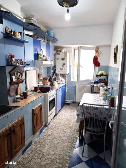 Apartament cu 2 camere decomandat în Broșteni