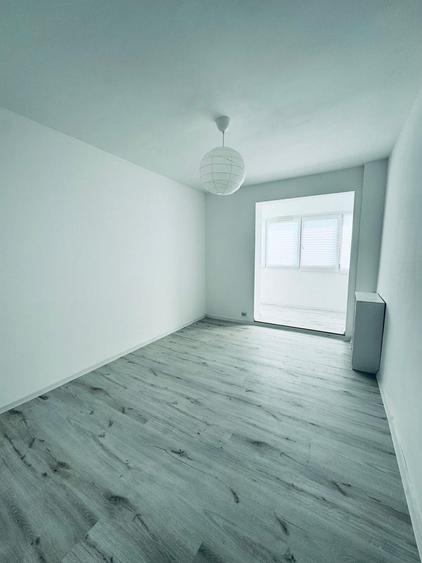 Apartament cu 3 camere semidecomandat în Liviu Rebreanu