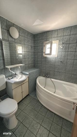 Pia?a Rahova, Apartament cu 2 camere - 51 mp - etaj 3/10 - 4
