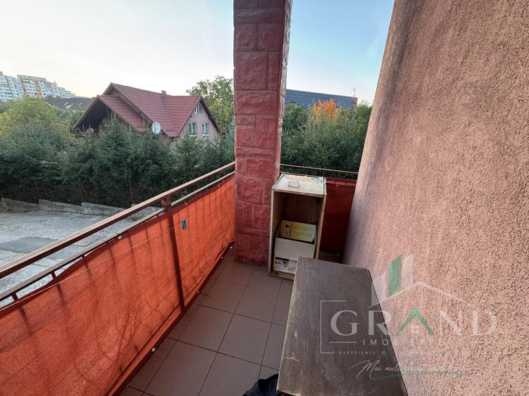 Apartament cu 2 camere semidecomandat, mobilat în Mănăștur