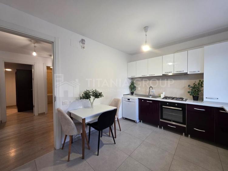 Apartament cu 2 camere decomandat, mobilat în Tractorul