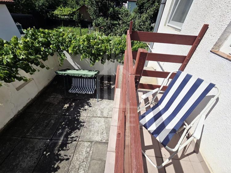 Apartament cu 3 camere decomandat, mobilat în Sub Arini