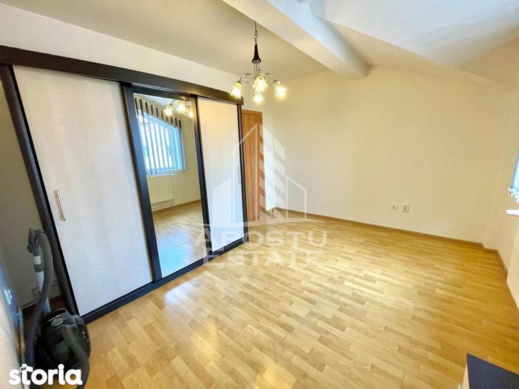 Apartament cu 3 camere, mobilat în Steaua