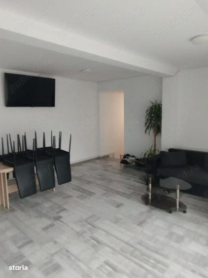 Casa cu doua apartamente si curte zona Turnisor - 4
