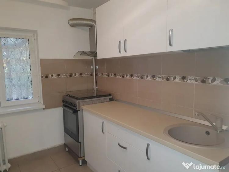 Apartament cu 2 camere decomandat în Sebastian