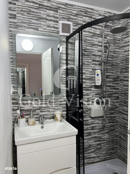 Casă cu 4 camere cu Teren 2000 Mp în Central