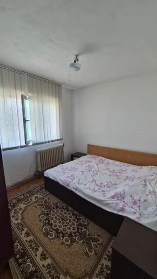 Apartament cu 2 camere semidecomandat, mobilat în Ultracentral