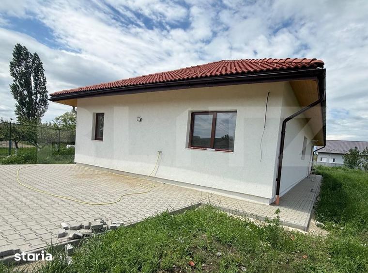 Casă cu 4 camere cu Teren 750 Mp în Jucu