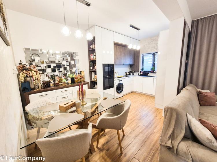 Duplex cu 4 camere cu Canalizare în Trivale