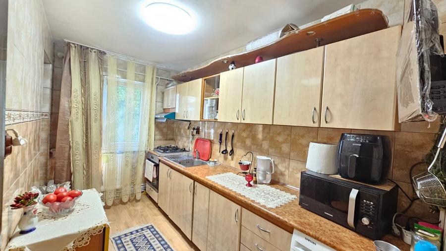 Apartament cu 2 camere în Micro 40