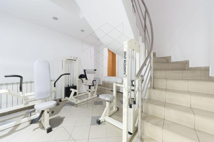 Apartament cu 3 camere decomandat, mobilat în Primăverii