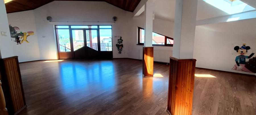 Casă individuală cu 7 camere cu Canalizare în Bunloc