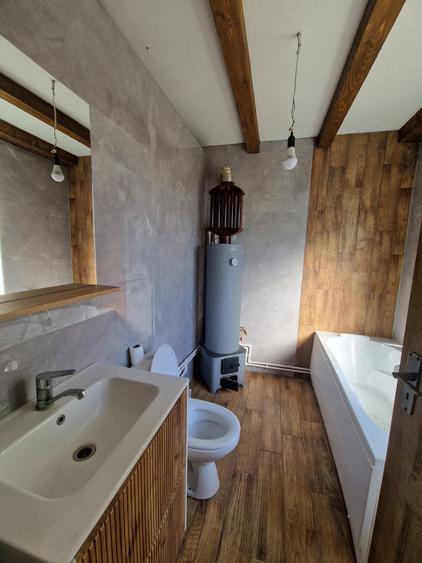 Casă cu 2 camere în Păru
