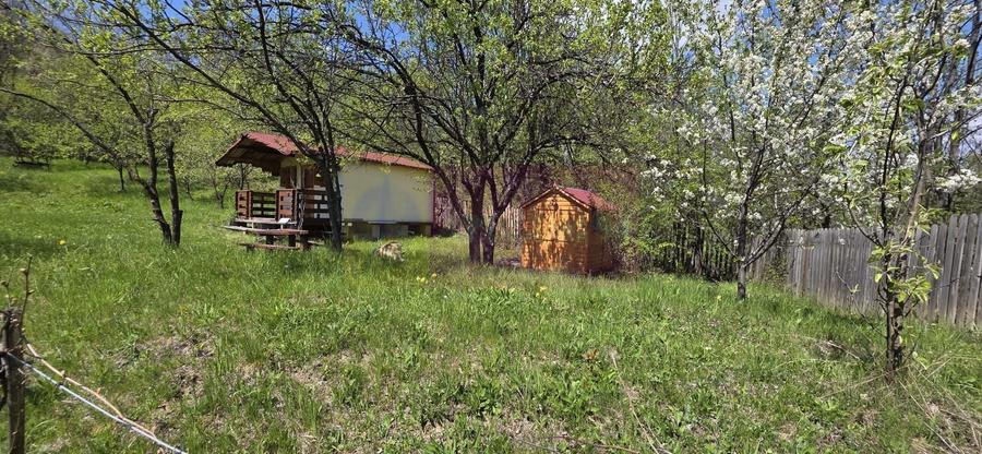 Teren Construcții intravilan de 1494 mp, în Șotrile