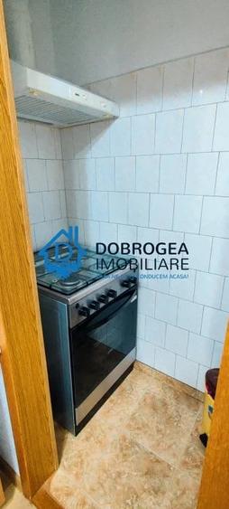 Apartament cu 2 camere decomandat în E3