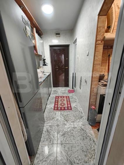 Garsoniera, decomandat, 26 mp, zona Tiglina 1 - 4