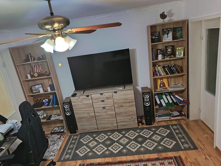 Apartament cu 2 camere nedecomandat în Stana