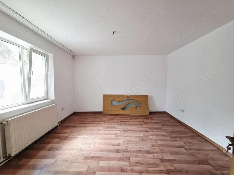 Casă cu 5 camere cu Teren 289 Mp în Țiglina 1