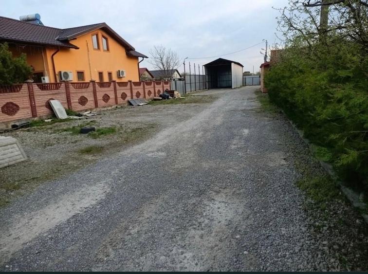 Casă cu 4 camere în Șirna
