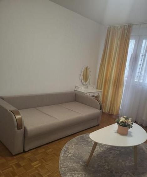 Apartament cu 2 camere decomandat, mobilat în Giurgiului