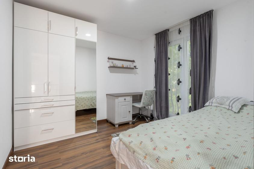 Casă cu 5 camere cu Teren 100 Mp în Ștefăneștii de Jos