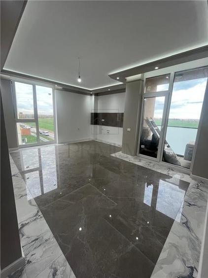 Apartament cu 3 camere decomandat în Torontalului