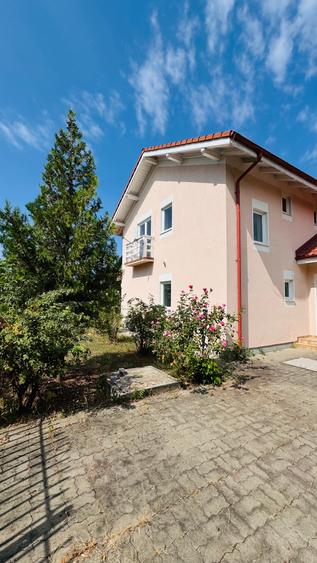 Casă individuală cu 5 camere cu Canalizare în Corbeanca