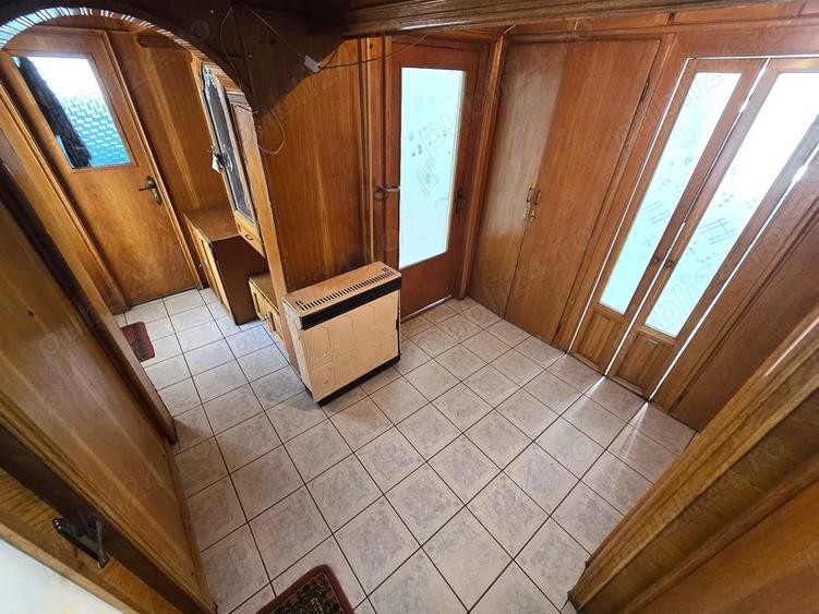 Apartament cu 3 camere decomandat în Micro 16