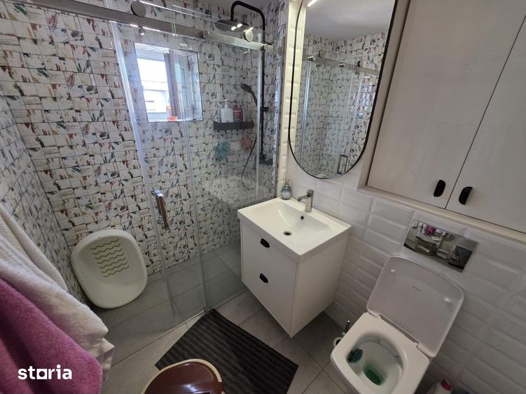 Apartament cu 3 camere decomandat în Alfa