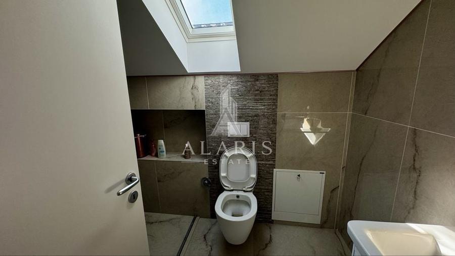 Apartament cu 3 camere semidecomandat, mobilat în Giroc
