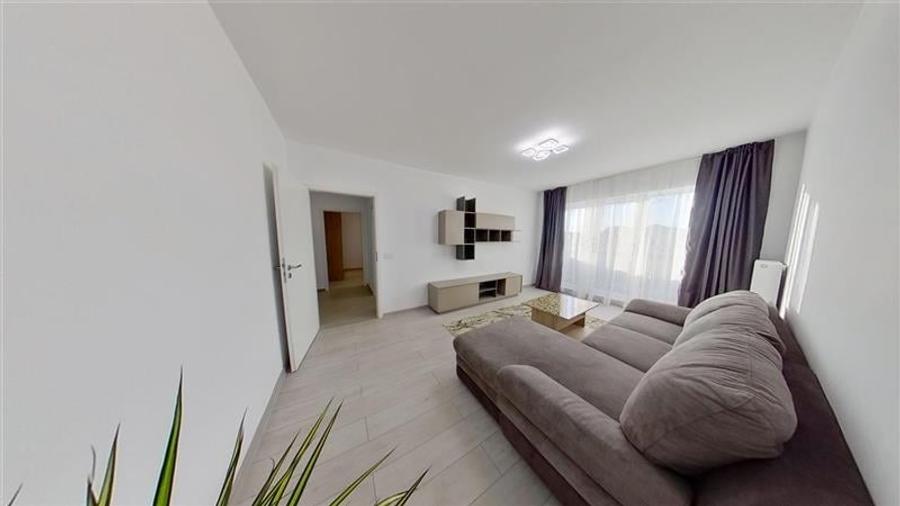 Apartament cu 2 camere decomandat în Tractorul — fotografia 1
