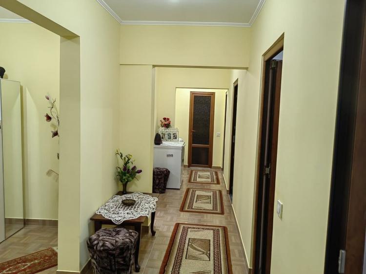 Apartament cu 3 camere decomandat în Vidin-Progresul
