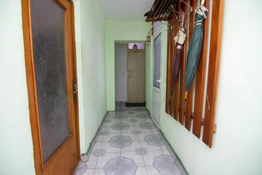 Apartament cu 4 camere decomandat în Central