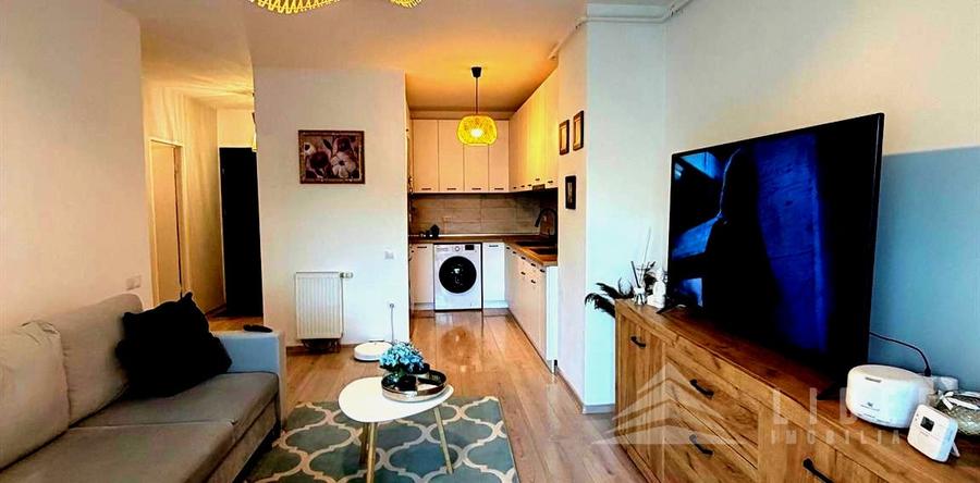 Apartament cu 2 camere semidecomandat, mobilat în Gheorgheni