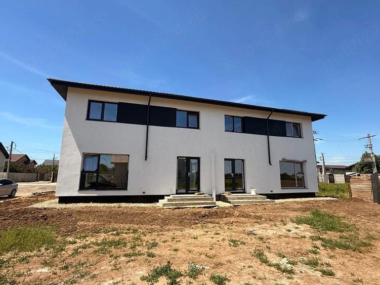 Casă cu 4 camere cu Teren 450 Mp în Central