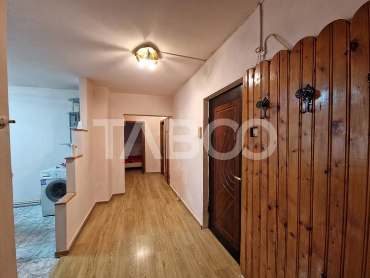 Apartament decomandat 3 camere 74 mpu 2 balcoane lift Terezian Sibiu - 6