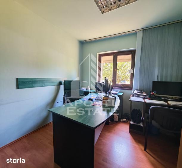 Apartament cu 3 camere semidecomandat în Aradului — fotografia 2