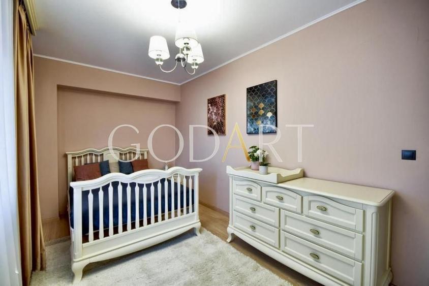 Apartament cu 3 camere decomandat, mobilat în Herăstrău