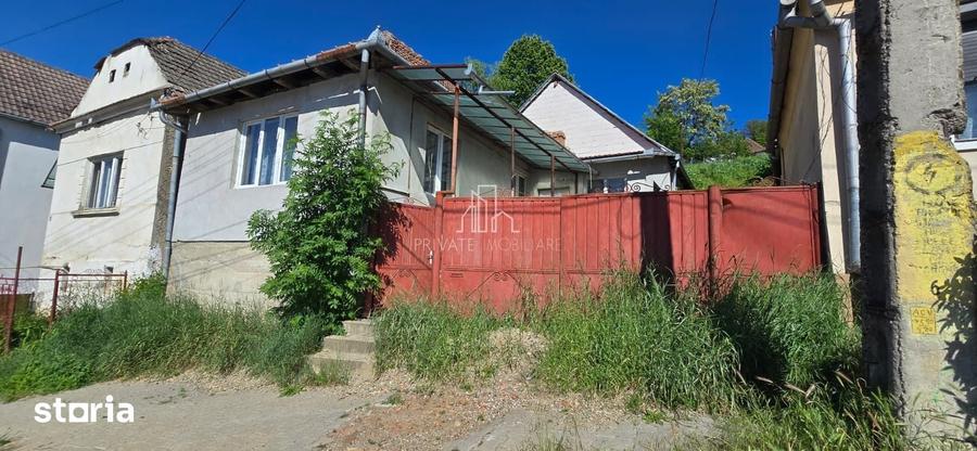 Casă cu 3 camere cu Teren 902 Mp în Central