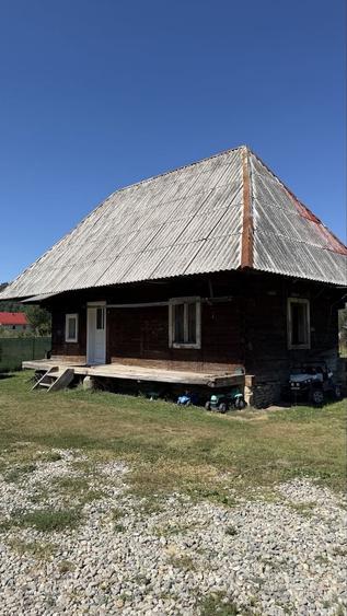 Casă cu 2 camere în Poienile de sub Munte
