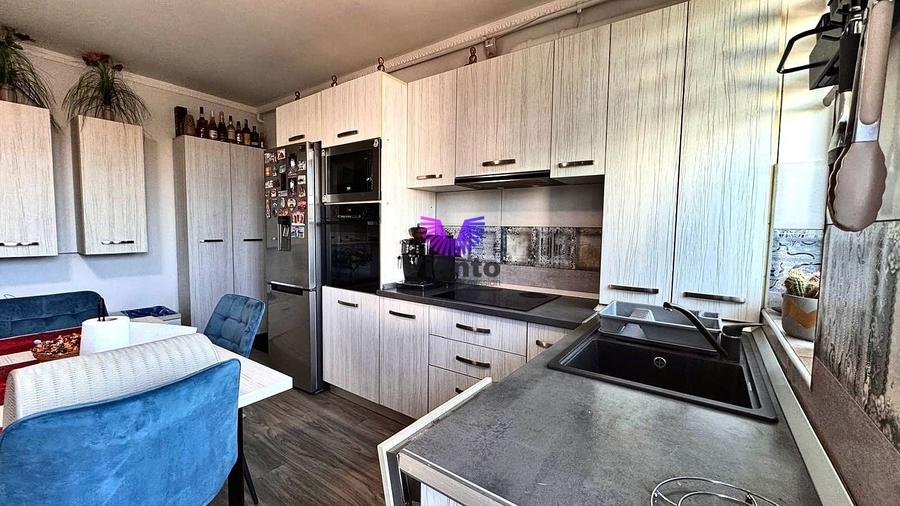 Apartament cu 3 camere decomandat, mobilat în Șelimbăr