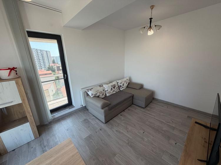 Apartament cu 2 camere decomandat, mobilat în Regie