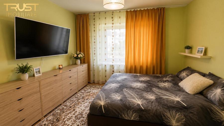 Apartament cu 4 camere semidecomandat în Baciu