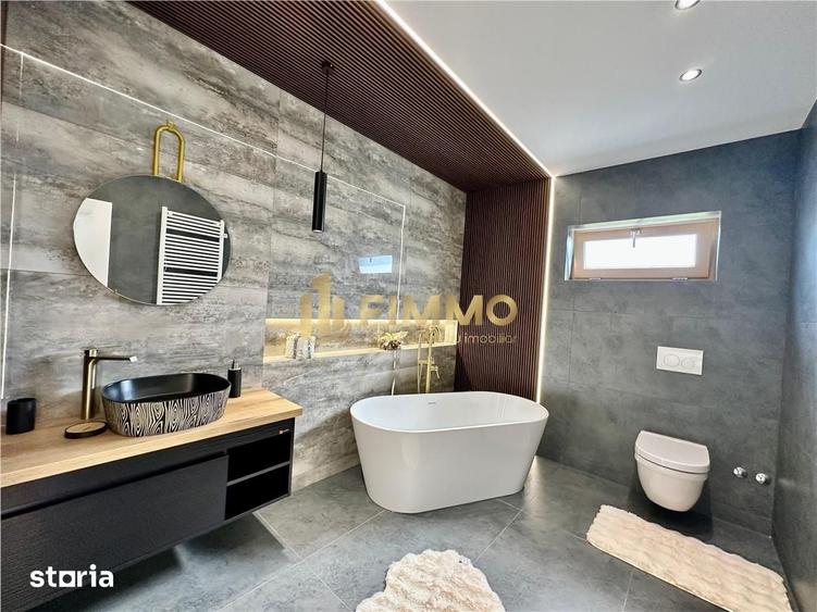 Casă cu 4 camere cu Teren 400 Mp în Central
