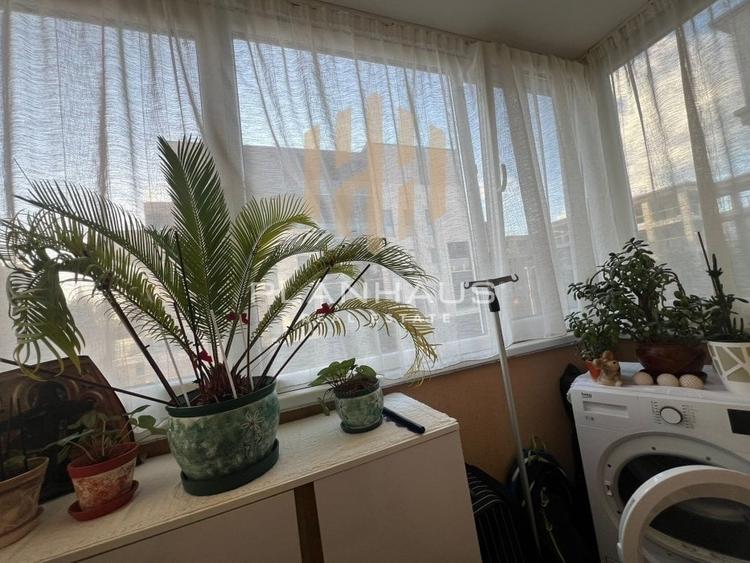 Apartament cu 3 camere decomandat, mobilat în Ultracentral